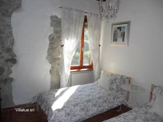 Village/town House - For Sale - Bagni..