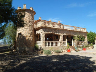 5 bedroom, 3 bathroom Finca / Country..