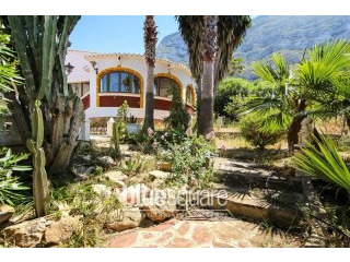 Detached 3-Bedroom Villa Denia Montgo