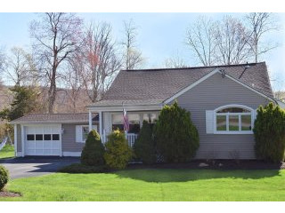 3 bedroom House For Sale: 3810..
