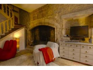 Martel (Lot) - For sale a character 5..
