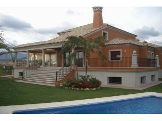 Villa for sale in Los Flamingos..