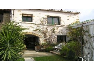 Tow house, Begur.
