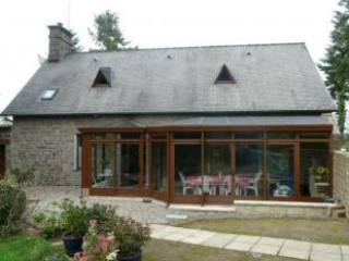 Nice 2 Bed House with Conservatory