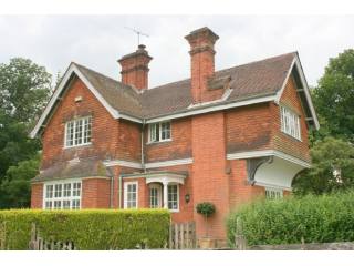 Four Elms, Kent Tn8