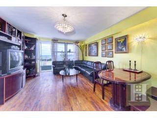 2 bedroom Apartment For Sale: 3235..