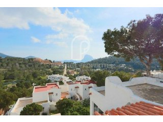 Two studios for sale with views to Es..