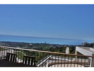 3 Bedroom Middle Floor Apartment