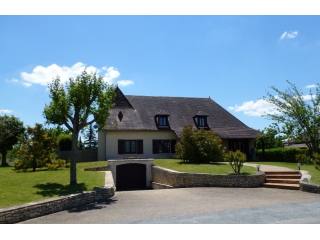 Substantial Family Home With Swimming..