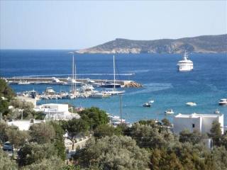 B126 - Traditional island property in..