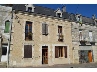 Ruffec townhouse with garden