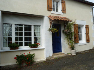 4 Bed Village House With Garden..