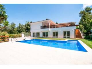 8 bedroom Detached House For Sale:..