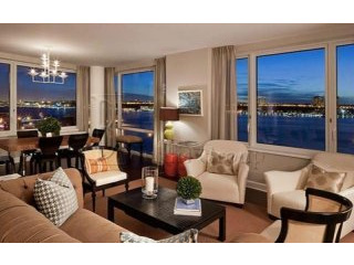 Corner Unit Immense Living Area With D..