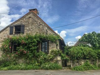 2 Bedroom Cottage For Sale