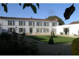4 bedroom Character For Sale: 17220 LA..