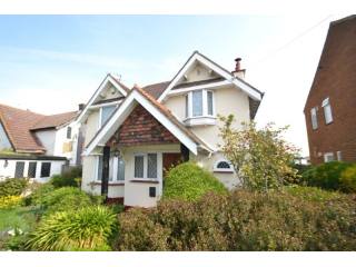 3 bedroom house in Minster On Sea..