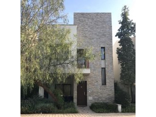 3 bedroom townhouses near the beach