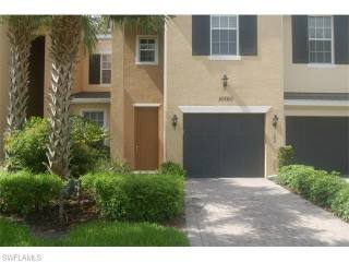 2 bedroom Condominium For Sale: Alva..