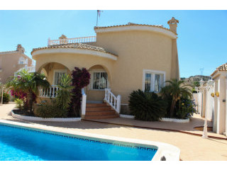 2 Bedrooms - Villa - Alicante - For Sale