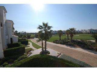 2 bedroom Apartment For Sale: 1st..