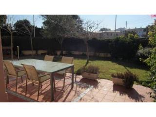 APARTMENT ON GROUND FLOOR WITH LARGE..