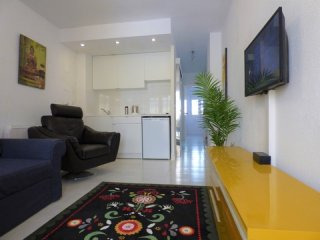 2 Bedrooms - Casa - Alicante - For Sale