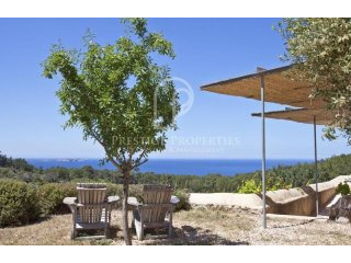 Charming finca with magnificent sea..