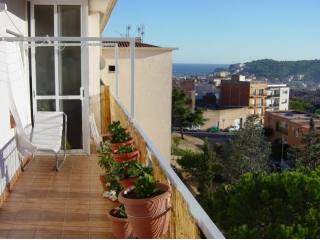 3 Bedrooms - Apartment - Girona - For..