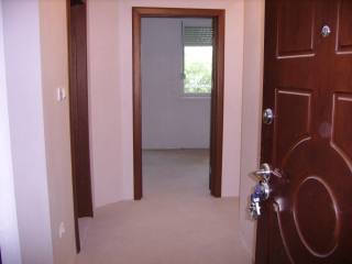 1-bedroom apartment with basement in..