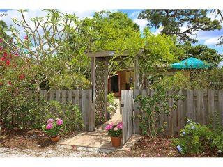 3 bedroom House For Sale: 425 Edwards..