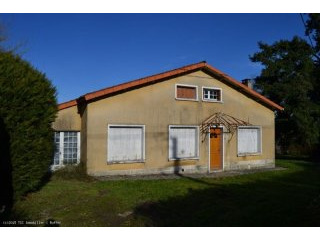 4 Bedroom Town Property to Refresh..