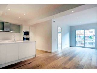 Newly High Quality Renovated Flats In..