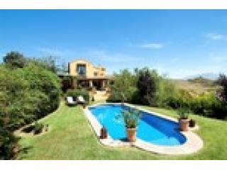 4 Bedrooms - Villa - Malaga - For Sale