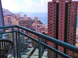 Precioso piso de 95m2 situado a 100 metros de la playa y..
