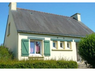 Traditional Detached House with Garden