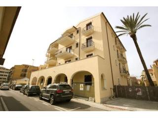 2 Bedrooms - Apartment - For Sale