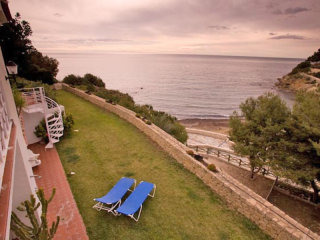 5 Bedrooms - Villa - Alicante - For Sale