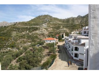 2 bedroom, 2 bathroom Townhouse, (build..