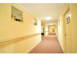 Refurbished apartment in quiet..