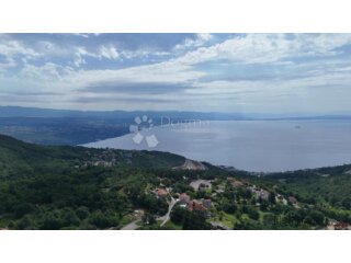 Veliko zemljište sa ogromnim potencijalom
