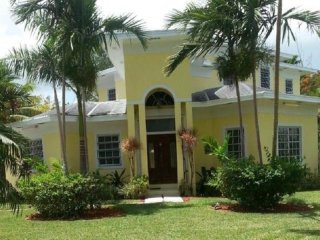 Home Rentals - 'Garden in the Grove' is