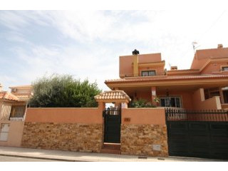 3 Bedrooms - Villa - Alicante - For Sale