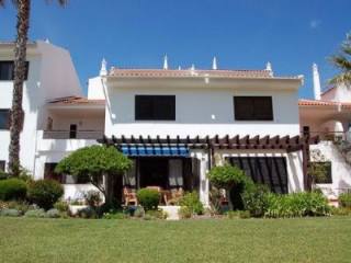 Apartment for sale in Lakeside Village