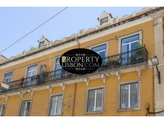 Renovated 4-bedroom apartment by the..
