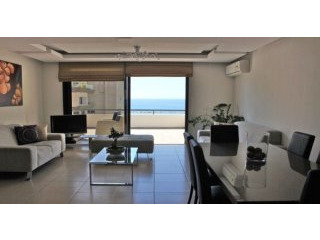 Luxury Beachfront Apartment in..