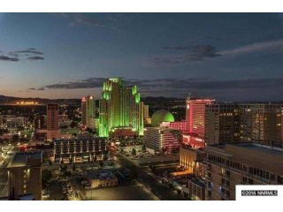 2 bedroom Condominium For Sale: Reno..