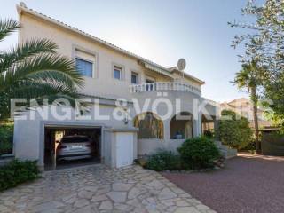 An elegant villa in La Siesta..