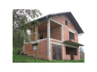 Prodaja nedovršene kuće u Tušiloviću