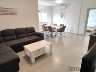 Rovinj,savršeni stan u odličnoj novogradnji,56m2+garaža,namj